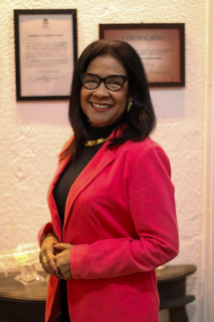 Bispa Betânia Guimarães